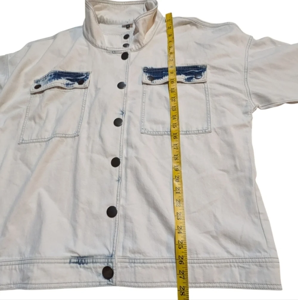 Cabi Bleached Drew Jacket Medium Style 5853 Denim Shacket - Picture 7 of 8